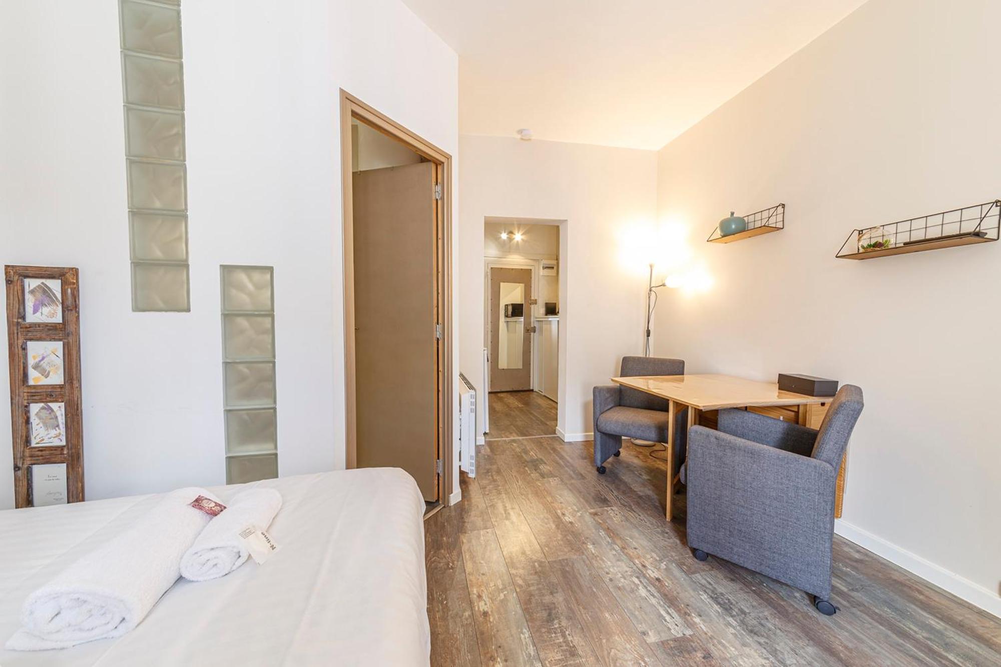 Ferienwohnung Le Garnier - Studio Au Coeur De La Doutre Angers Exterior foto